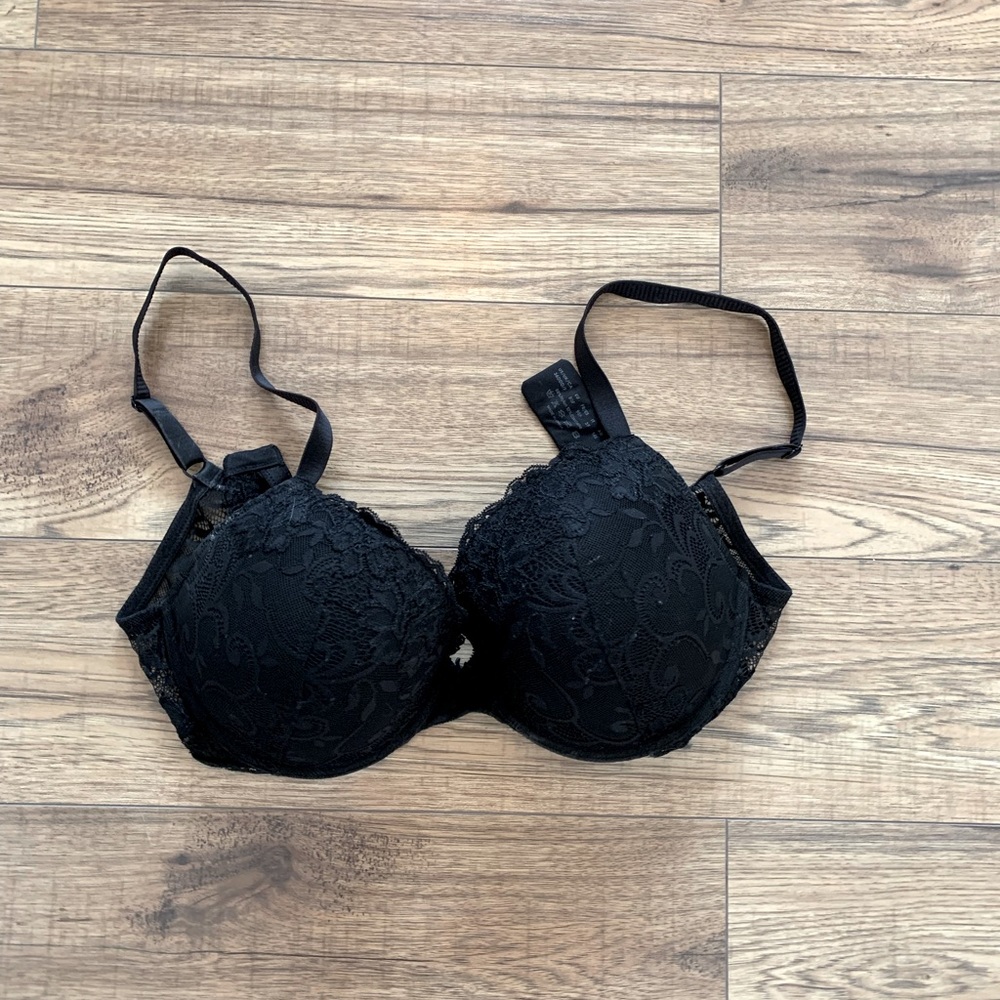 Black lacy push-up bra 36DDD/36F